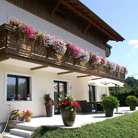 Bed & Breakfast Bergfried 2*