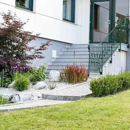 Bed & Breakfast Bergfried 2*