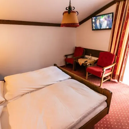 Bergfried Bed & Breakfast Grodig