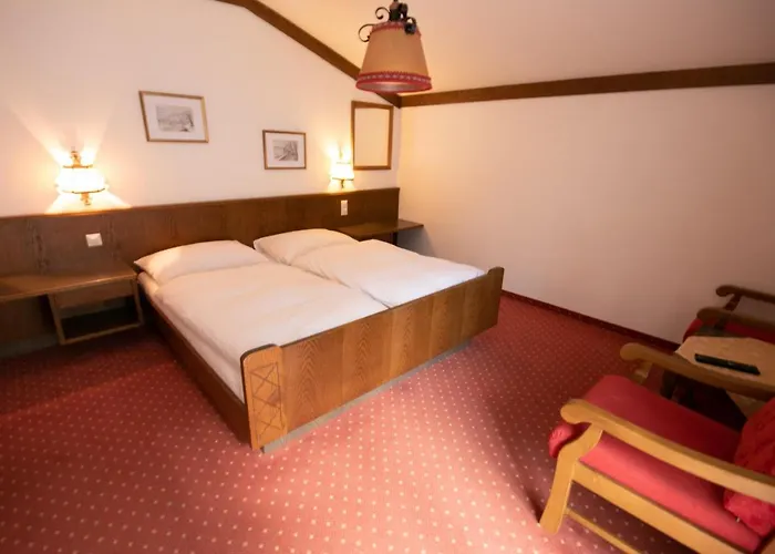 ベッド・アンド・ブレックファスト Bergfried 3*