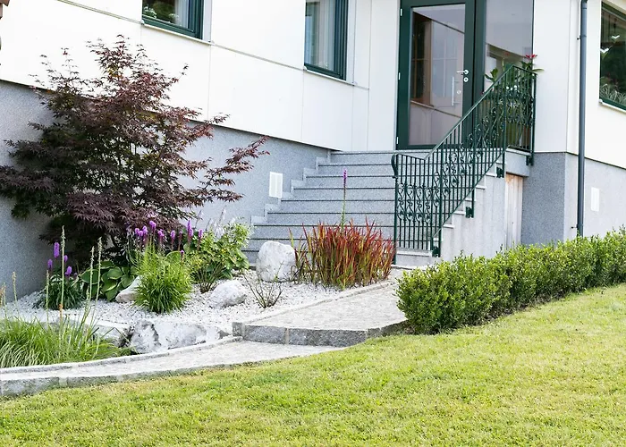 ベッド・アンド・ブレックファスト Bergfried 3*